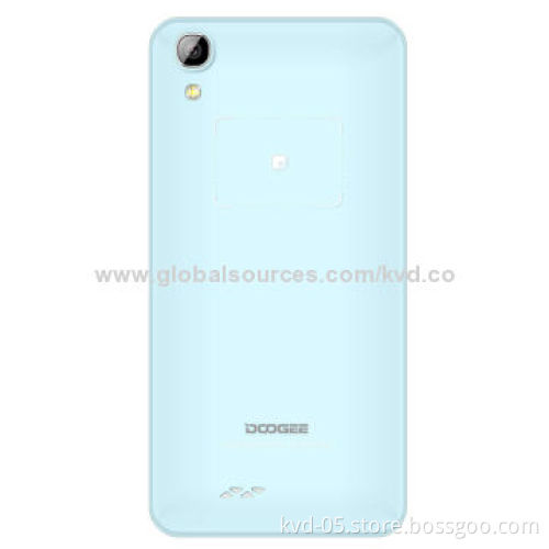 smartphone with Android 4.4, Quad-core 1.3GHz, 4.5-inch QHD IPS, 13.MP/8.0MP Camera